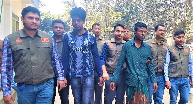 চলন্ত বাসে ডাকাতি ও শ্লীলতহানির ঘটনায় গ্রেফতার আরো ২