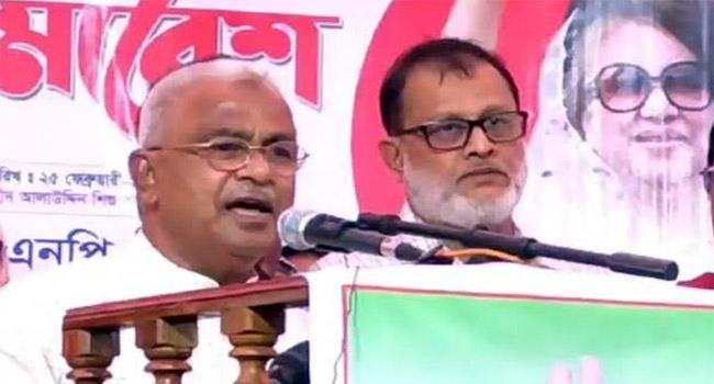 পেছন থেকে বিএনপির সাইনবোর্ড সরে গেলে বাজারে কেউ মূল্য দেবে না : আলাল