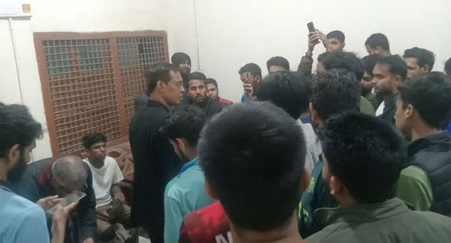 ধর্ম অবমাননার অভিযোগে রাবি শিক্ষার্থীকে হল থেকে বহিষ্কার