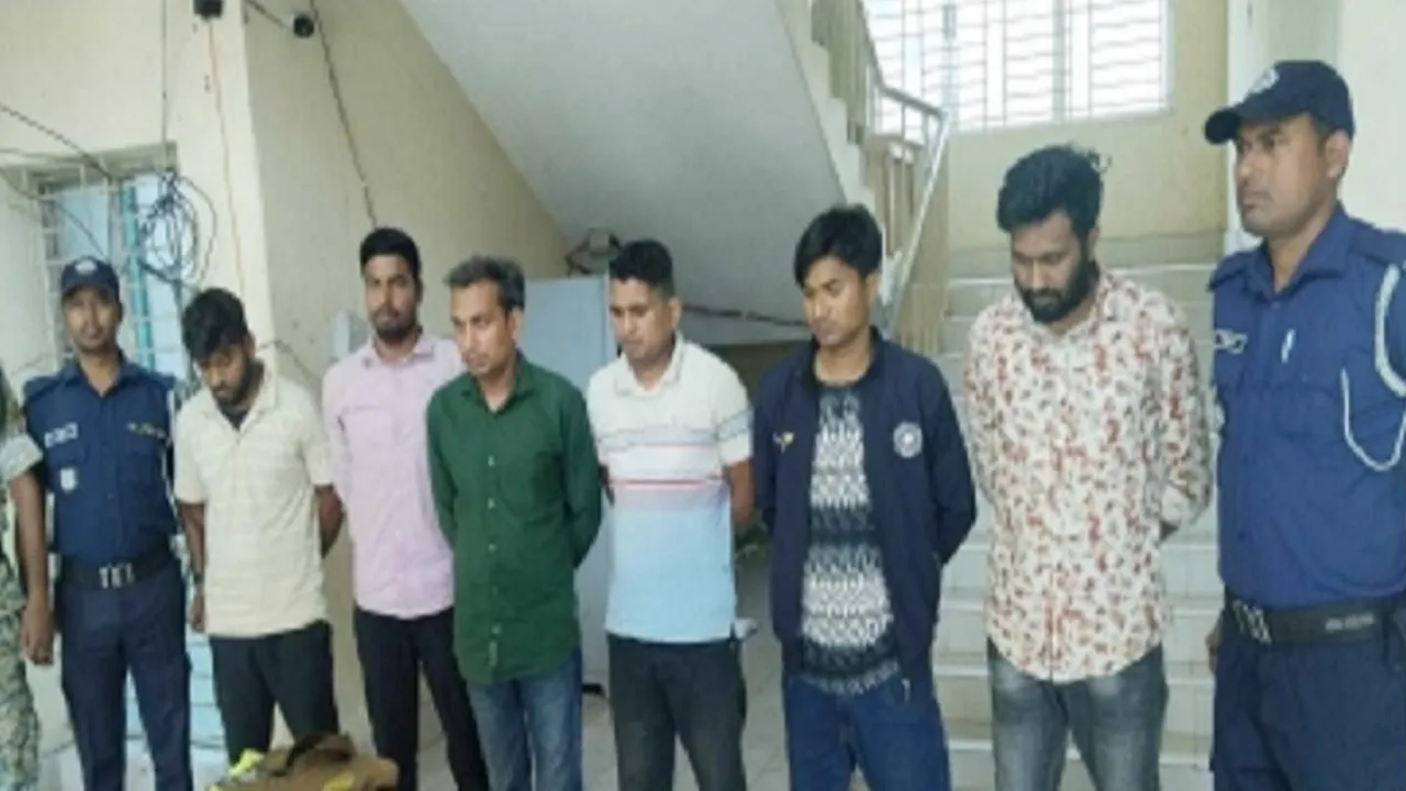 বগুড়ায় অপহরণ করে মুক্তিপণ আদায়ের অভিযোগে ডিবির ছয় সদস্য গ্রেফতার