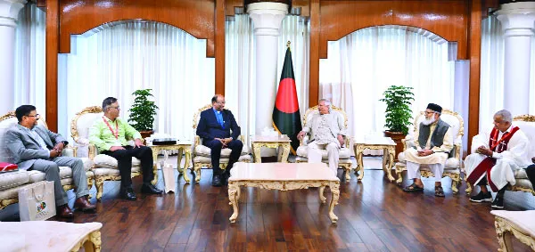 আমরা সবাই এক পরিবারের সদস্য : প্রধান উপদেষ্টা