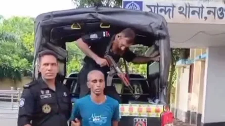 মান্দায় ২০০ কেজি গাঁজা ও ৪টি দেশীয় অস্ত্রসহ মাদক কারবারি গ্রেফতার