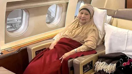 বিমান ভ্রমণে এই মুহূর্তে সক্ষম নন খালেদা জিয়া