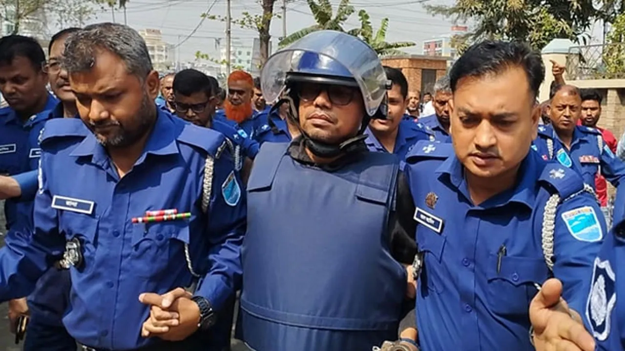 আবারো রিমান্ডে জুনাইদ আহমেদ পলক