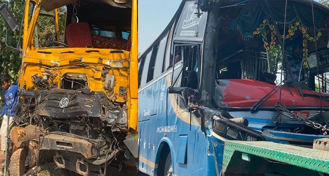 মিরসরাইয়ে চার যানবাহনের সংঘর্ষে নিহত ২, আহত ২০