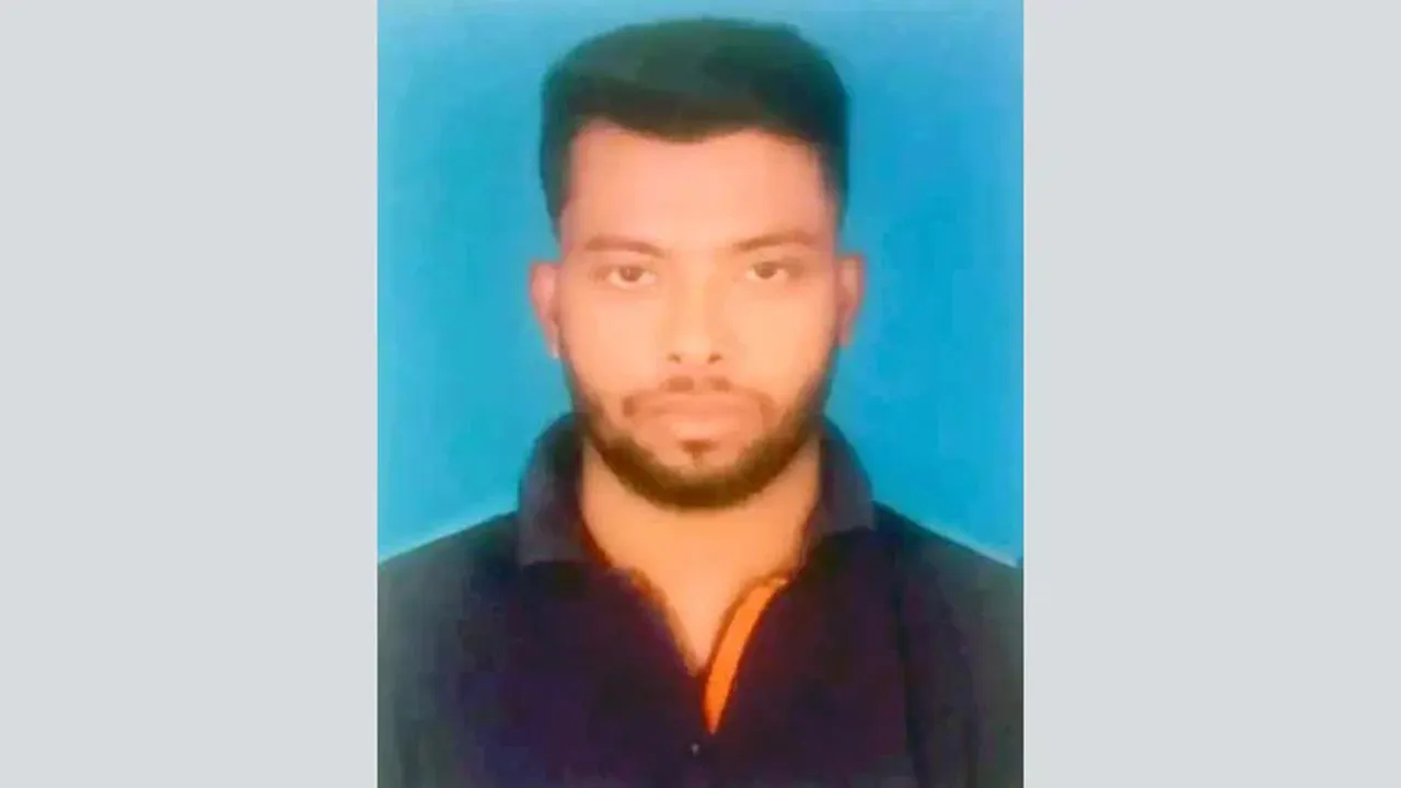 ছেলের খুনিদের বিচার দেখে যেতে চান শহীদ জাকিরের মা