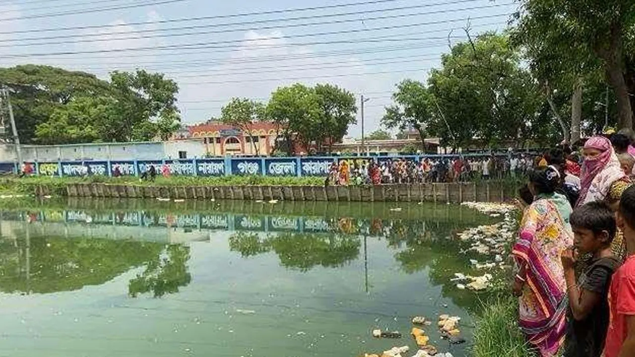 নারায়ণগঞ্জে পুকুর থেকে কিশোর যুবকের লাশ উদ্ধার