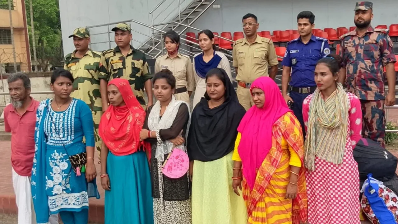 ভারতে কারাভোগ শেষে দেশে ফিরলেন ৭ বাংলাদেশী