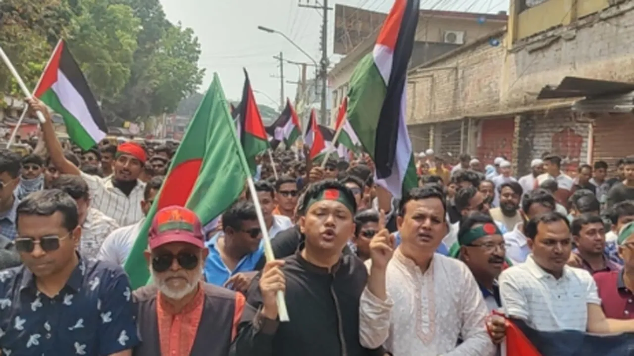গাজায় গণহত্যার প্রতিবাদে বগুড়ায় ছাত্রদলের বিক্ষোভ