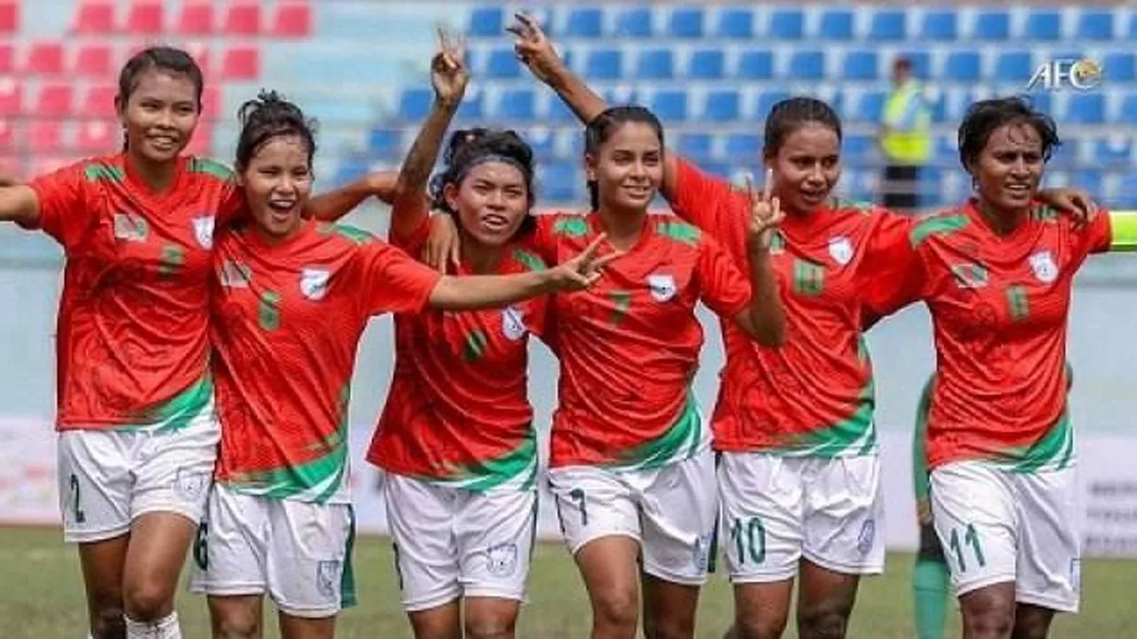 কর্মকর্তারা বেতন-বোনাস পেলেও উপেক্ষিত ফুটবলাররা