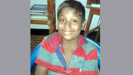 ৮ বছরের শিশু ইসলাম মা-বাবার কাছে ফিরতে চায়