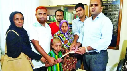 গোয়াইনঘাটে অগ্নিদগ্ধ তিন স্কুলশিক্ষার্থীকে আর্থিক অনুদান