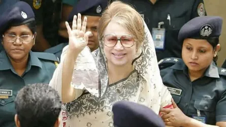 দুই মামলায় খালেদা জিয়ার জামিন