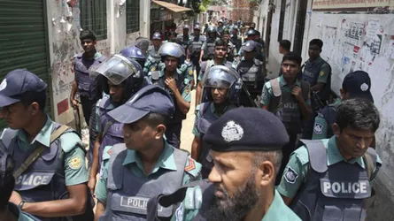 মাদক ব্যবসায়ীর কাছ থেকে ঘুষ গ্রহণ, আসামি উধাও, ওসি প্রত্যাহার