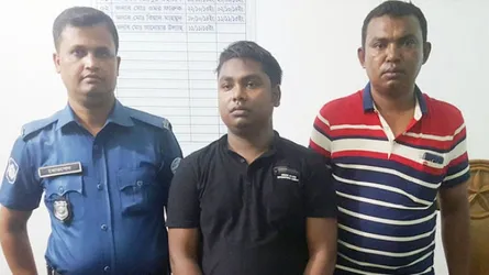 মিরসরাইয়ে তালিকাভুক্ত ইয়াবা ব্যবসায়ী গ্রেফতার