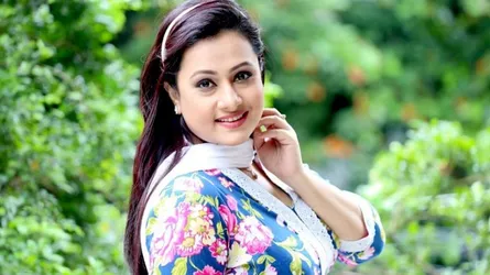 পূর্ণিমা শুরু করলেন ঈদের কাজ