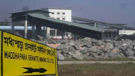 বিস্ফোরক ফুরিয়ে যাওয়ায় মধ্যপাড়া পাথর খনির উৎপাদন বন্ধ