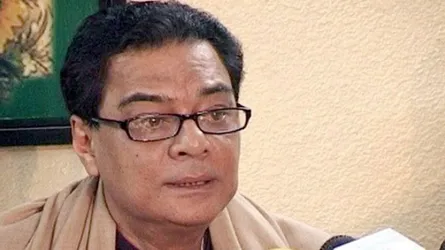 সৈয়দ আশরাফ এবং জটিল লড়াই