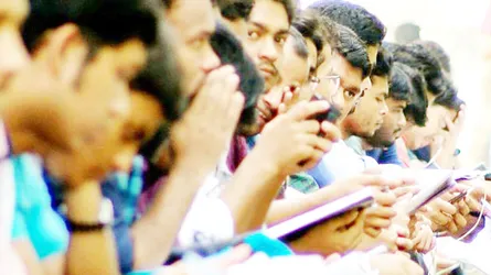 চাকরিতে প্রবেশের বয়স সীমিত হবে কেন?