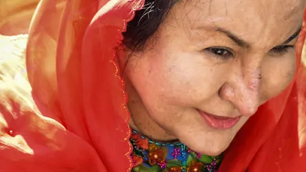 এবার ফেঁসে যাচ্ছেন নাজিবের স্ত্রী