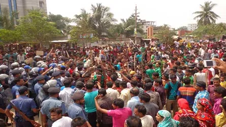 পোশাক খাতে শ্রমিক অসন্তোষের আশঙ্কা