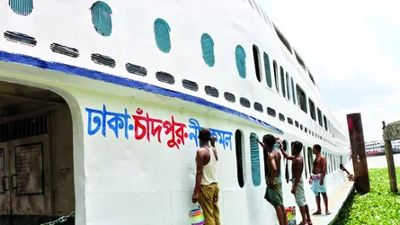 ঈদকে সামনে রেখে ফিটনেসবিহীন লঞ্চ