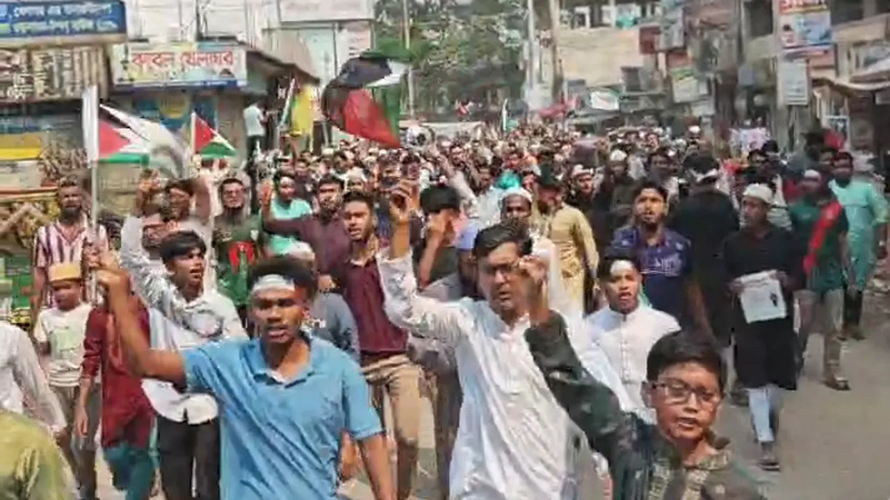 সরাইলে ইসরাইলবিরোধী বিক্ষোভ মিছিল