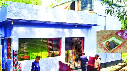 আখাউড়ায় সুড়ঙ্গপথে মাদকের আন্ডারগ্রাউন্ড আস্তানা আবিষ্কার