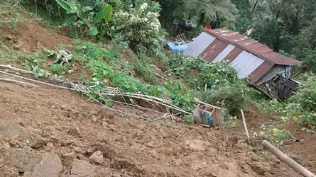 রাঙ্গামাটির নানিয়ারচরে পাহাড় ধসে ১০ জনের মৃত্যু