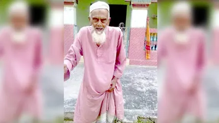 নিয়মিত রোজা রাখেন ১১৮ বছরের বৃদ্ধ আকবর আলী