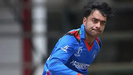 আফগানদের টেস্ট অভিষেক : তাণ্ডব চলল রশিদ খানের ওপর