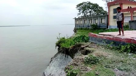 ভাঙন আতংকে কাটে নির্ঘুম রাত