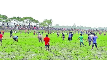 সরাইলে দুই গ্রামবাসীর সংঘর্ষে অর্ধশতাধিক আহত