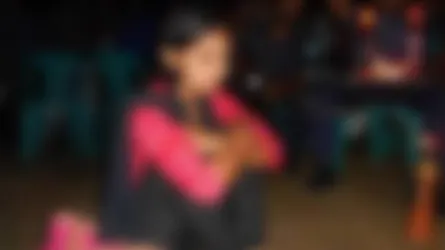 ছাত্রলীগ নেতার বাড়িতে প্রেমিকার অনশনের পর বিয়ে