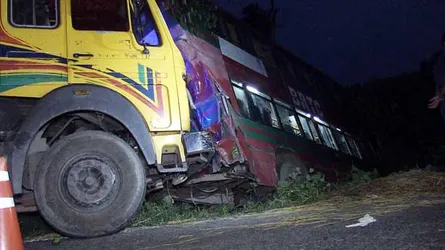 রংপুরে ট্রাকচাপায় নিহত ৬, আহত ৩