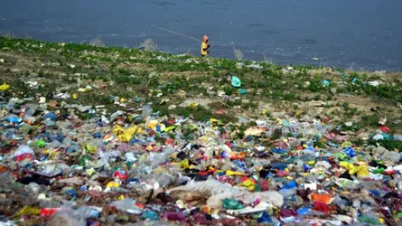 ভারতের মহারাষ্ট্রে নিষিদ্ধ হলো প্লাস্টিক