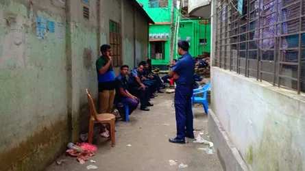 সন্দেহভাজন জঙ্গি আস্তানায় অভিযান, দম্পতি আটক
