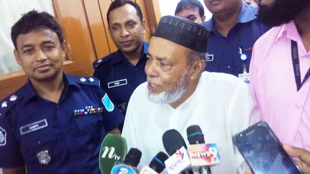 গাজীপুর এসপির চায়ের দাওয়াতে হাসান সরকার