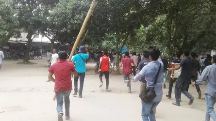 রাবিতে কোটা সংস্কার আন্দোলনকারীদের ছাত্রলীগের ধাওয়া, আহত ১২