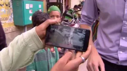 জীবন-মৃত্যুর ভুয়া খবরে উত্তাল ভারত, পিটিয়ে মারা হচ্ছে অচেনাদের
