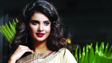 ঝলমলে চুলের জন্য