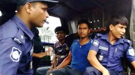 ৬ লাখ টাকা ছিনতাইয়ের সময় অাটক ২