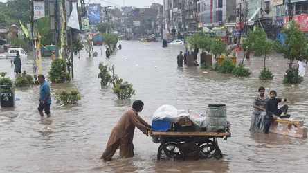 পাকিস্তানে প্রবল বর্ষণে নিহত ১৪, আহত ১৯