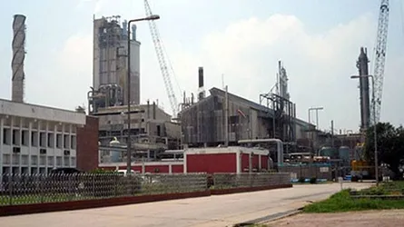 আশুগঞ্জে সার কারখানার অ্যামোনিয়া গ্যাস নির্গমনে বিপর্যস্ত পরিবেশ