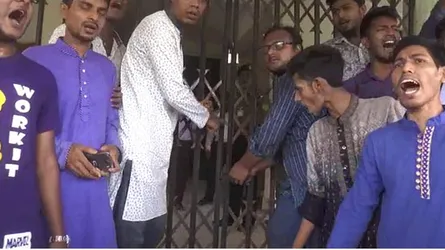রোকেয়া বিশ্ববিদ্যালয়ে বঙ্গবন্ধুর নাম বিকৃতি, প্রশাসনিক ভবনে ছাত্রলীগের তালা