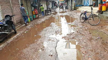চাটখিলের খিলপাড়া বাজার সমস্যায় জর্জরিত