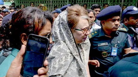 খালেদা জিয়ার বিরুদ্ধে অভিযোগ গঠনের শুনানি ৩০ আগস্ট