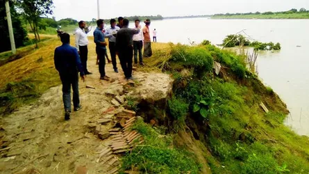 গড়াই নদীর ভাঙ্গন প্রতিরোধে নির্মাণ কাজের উদ্যোগ