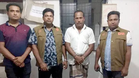 পাংশায় ডিবি পুলিশের অভিযানে অস্ত্র-গুলিসহ আটক ১