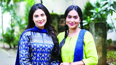 একসঙ্গে  অনবদ্য মম মেহজাবিন